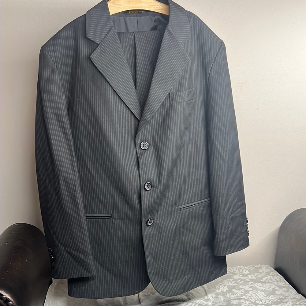 Van Heusen Black Sport Coat with Notched Lapels